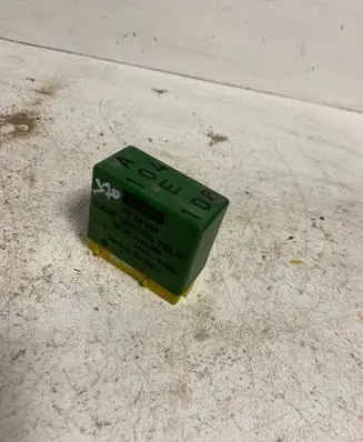 Volvo S70 V70 V70 XC Light relay 3523200 895166000