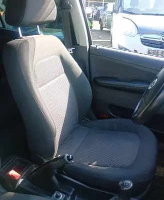 Skoda Fabia Mk1 (6Y) Front driver seat