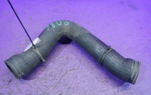 Intercooler hose/pipe