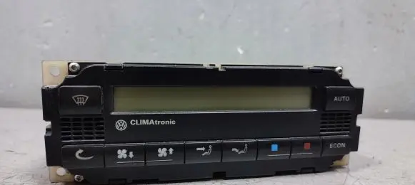Volkswagen PASSAT B5 Climate control unit 1J1907044