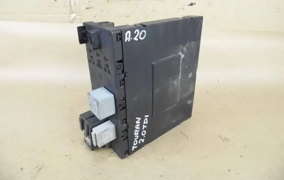 Volkswagen Touran I Comfort/convenience module 1K0937049T H30S0704 00779545
