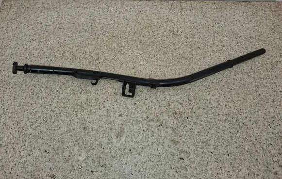BMW 1 E81 E87 Oil level dip stick 7797998