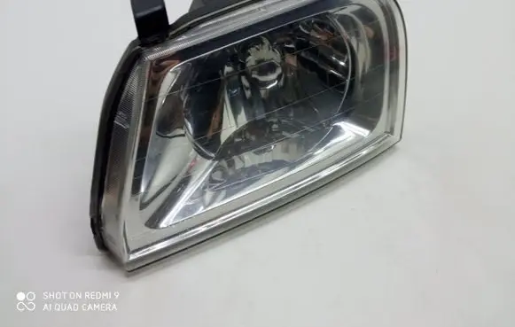 Mitsubishi L200 Headlight/headlamp