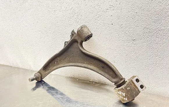 Opel Insignia A Front lower control arm/wishbone 0131221