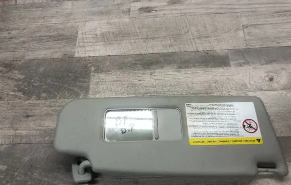 Volkswagen PASSAT B7 Sun visor 1K0857552