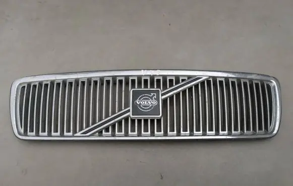 Volvo S70 V70 V70 XC Front grill 9151670