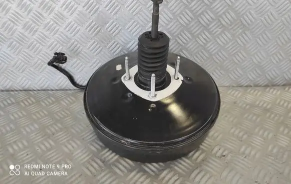 Renault Trafic III (X82) Brake booster 472108651R