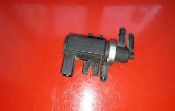 Skoda Fabia Mk1 (6Y) Turbo solenoid valve 1J0906627 72290320