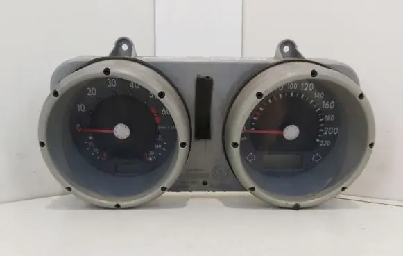 Volkswagen Polo Speedometer (instrument cluster)