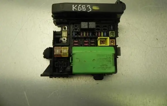Mitsubishi Outlander Fuse box set 306161428 K653