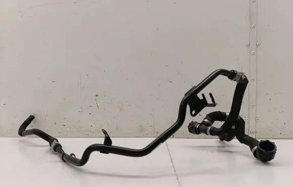 Audi A6 S6 C8 4K Engine coolant pipe/hose 06N121075C
