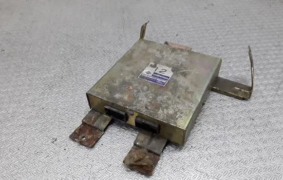 Nissan Sunny Engine control unit/module 2371066C00 A93B71565
