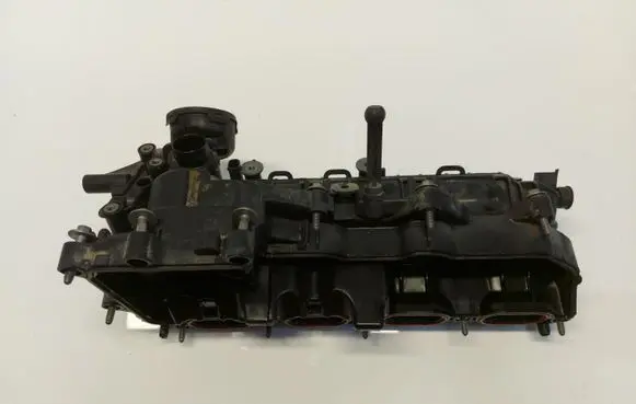 Mercedes-Benz GLA H247 Intake manifold a2821401100
