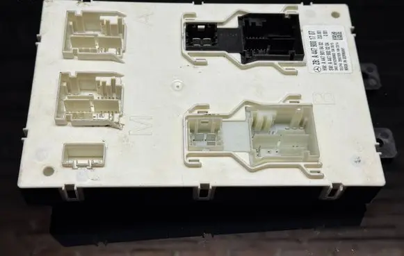 Mercedes-Benz V Class W447 Comfort/convenience module A4479001707 A4479016402 A4479020204