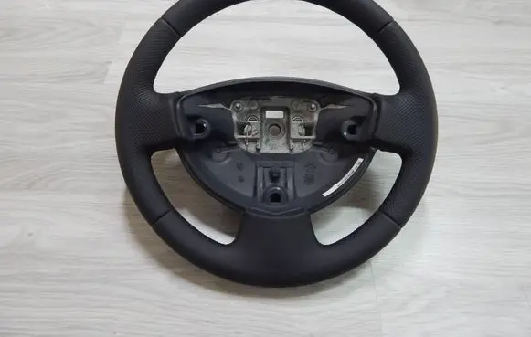 Dacia Sandero Steering wheel