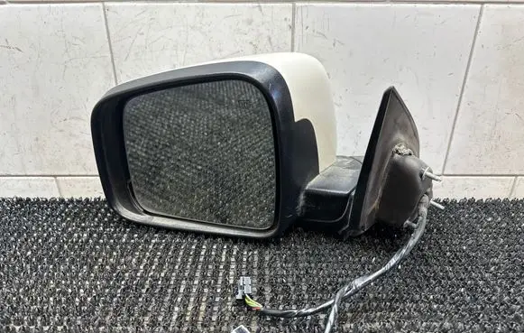 Front door electric wing mirror