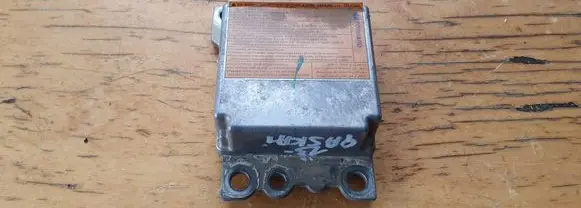 Nissan Qashqai+2 Airbag control unit/module 98820BK20A