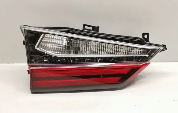 Lexus RX 450H Tailgate rear/tail lights