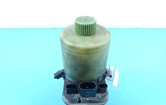 Volkswagen Polo IV 9N3 Power steering pump 6Q0423376 IMPRK1289872