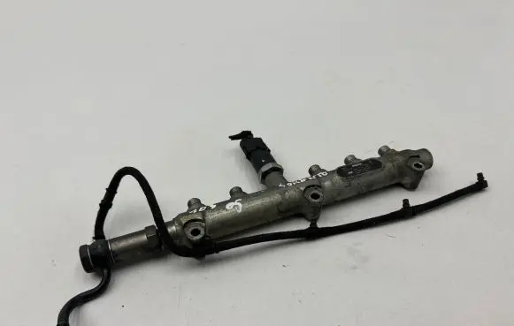 KIA Sorento Fuel main line pipe 314004A000 0445214036