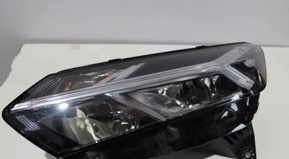 Dacia Sandero III Headlight/headlamp 260605914R