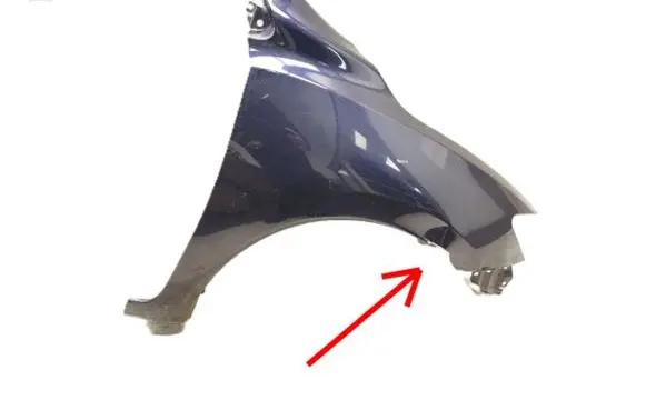 Nissan Pulsar Fender 