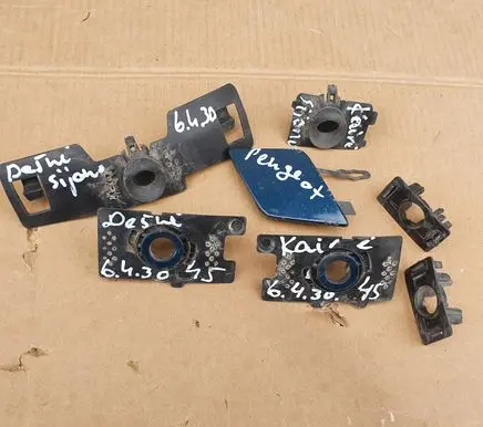 Peugeot 3008 II Front parking sensor holder (PDC) 99936301 086249