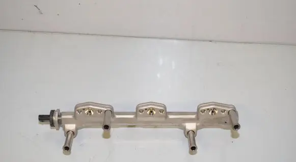 Fuel main line pipe
