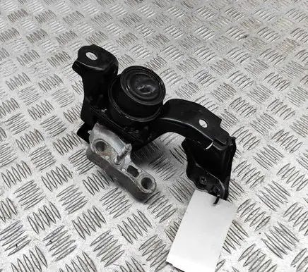 Toyota Yaris Cross Engine mount bracket 12305K0050