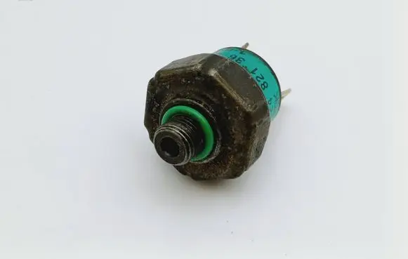 Air conditioning (A/C) pressure sensor