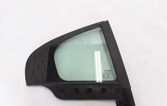 Volvo S60 Rear side window 31385449