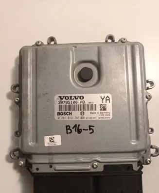 Volvo XC70 Engine control unit/module 0281012765 30785100AB 1039S18372