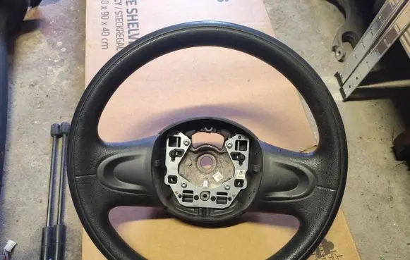 Mini Cooper Countryman R60 Steering wheel 2752916