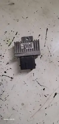Renault Megane III Glow plug pre-heat relay 110678071R