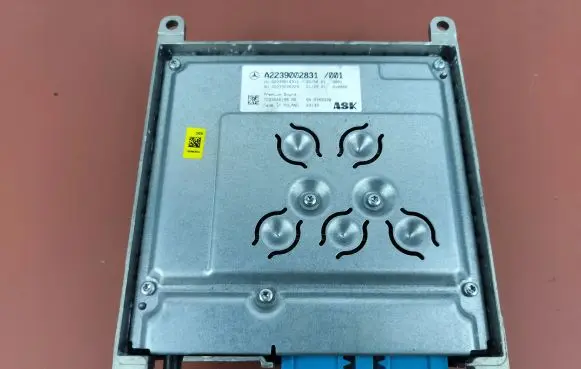 Mercedes-Benz S W223 Sound amplifier A2239002831 A2239000425