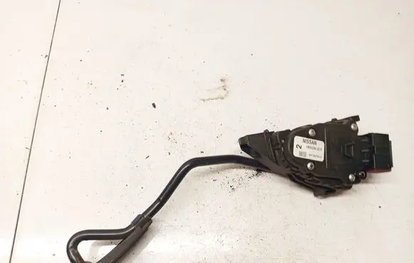Nissan Primera Accelerator throttle pedal 18002AU410