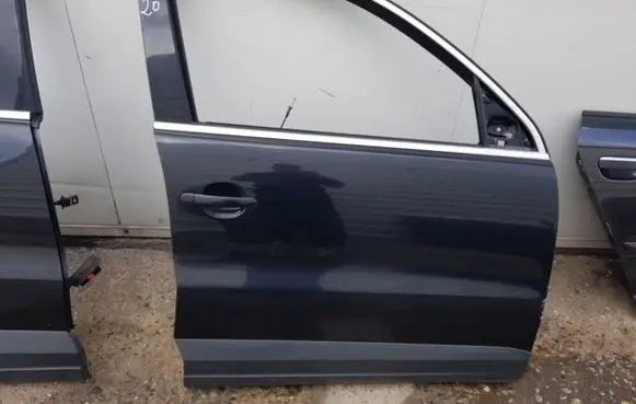 Volkswagen Tiguan Side sliding door 
