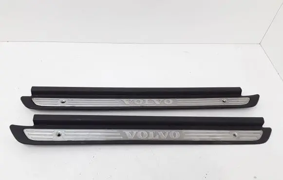 Volvo S40, V40 Front sill trim cover