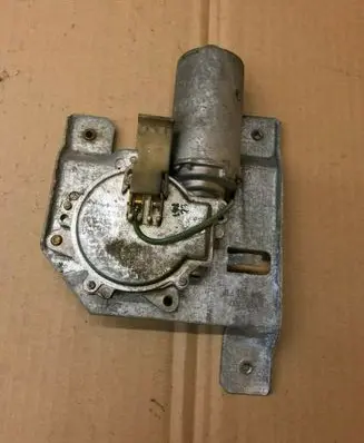 Volkswagen Golf II Rear window wiper motor 191955711