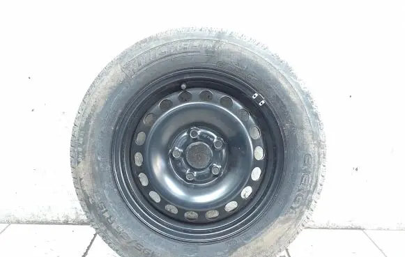 Skoda Octavia Mk2 (1Z) R15 spare wheel 1K0601027C