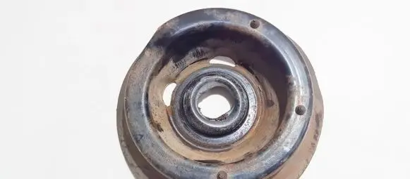 Mercedes-Benz C W203 Coil spring mount a2033211084