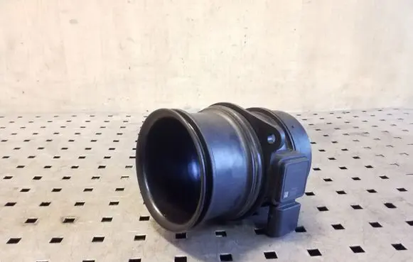 Land Rover Discovery 3 - LR3 Mass air flow meter PHF500101
