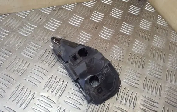 Volvo V50 Front bumper mounting bracket 31265397