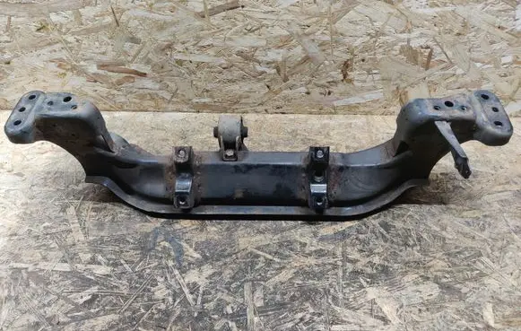 Mitsubishi Pajero Pinin Front subframe