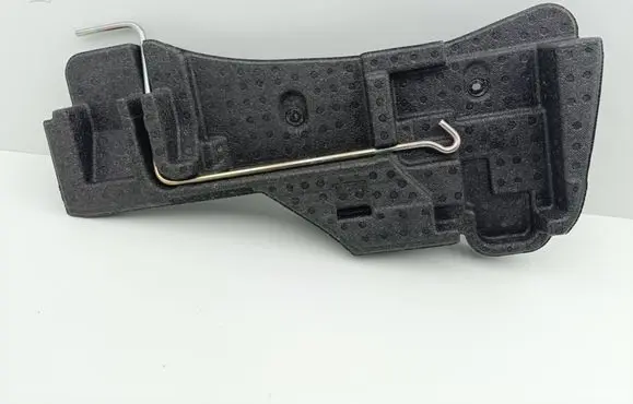 Subaru Forester SK Spare wheel section trim 95086SJ030