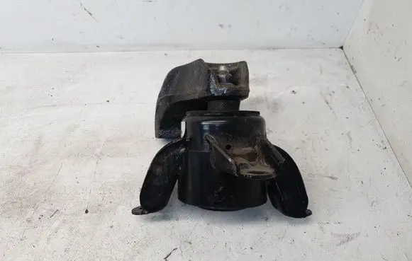 Hyundai i30 Engine mount bracket 21810A5500