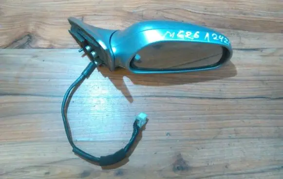 Mazda 626 Front door electric wing mirror e13010519