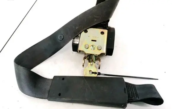 Renault Megane II Front seatbelt