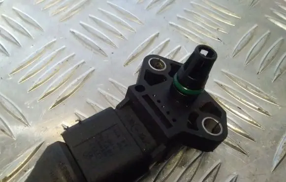 Audi A4 S4 B6 8E 8H Air pressure sensor 0281002401 038906051C