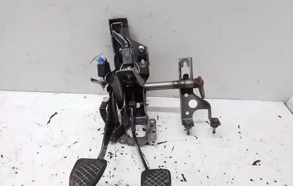 Subaru Forester SH Pedal assembly 